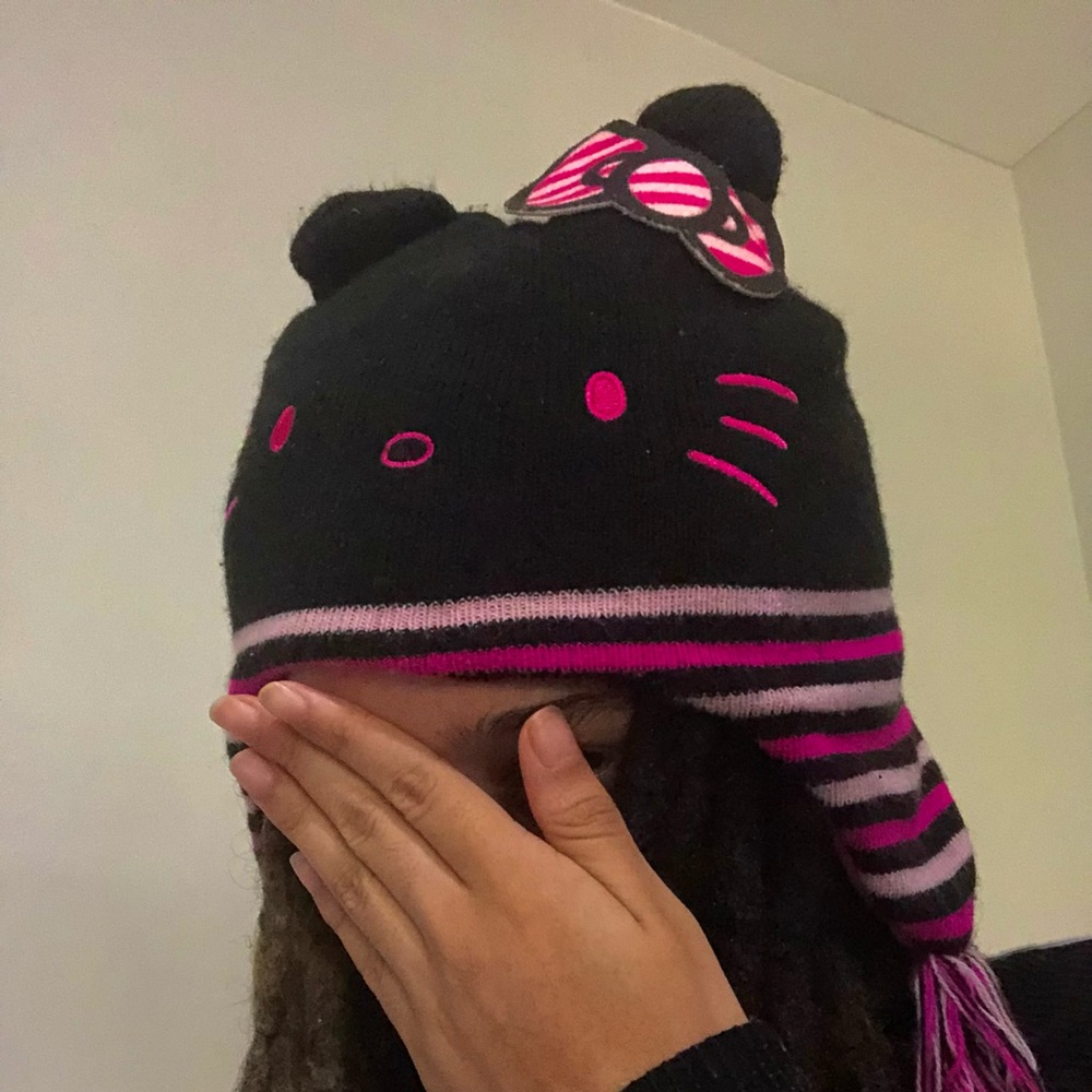 Original Hello Kitty Original Winter Hat Beanie With Flaps 🐱